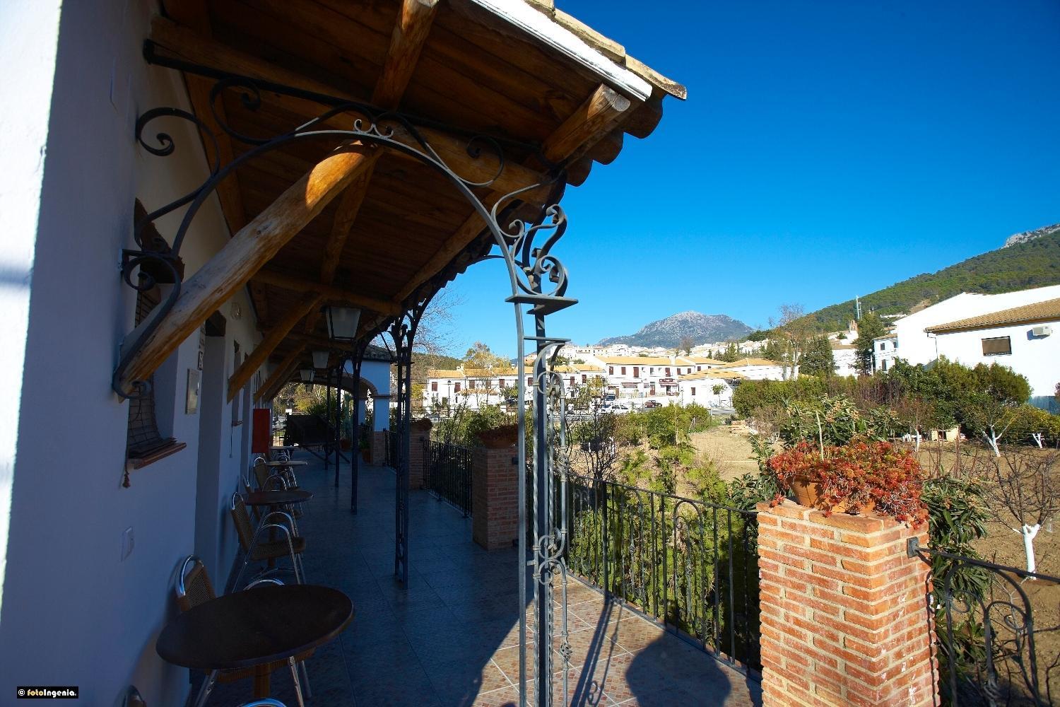 Hotel Enrique Calvillo El Bosque Buitenkant foto