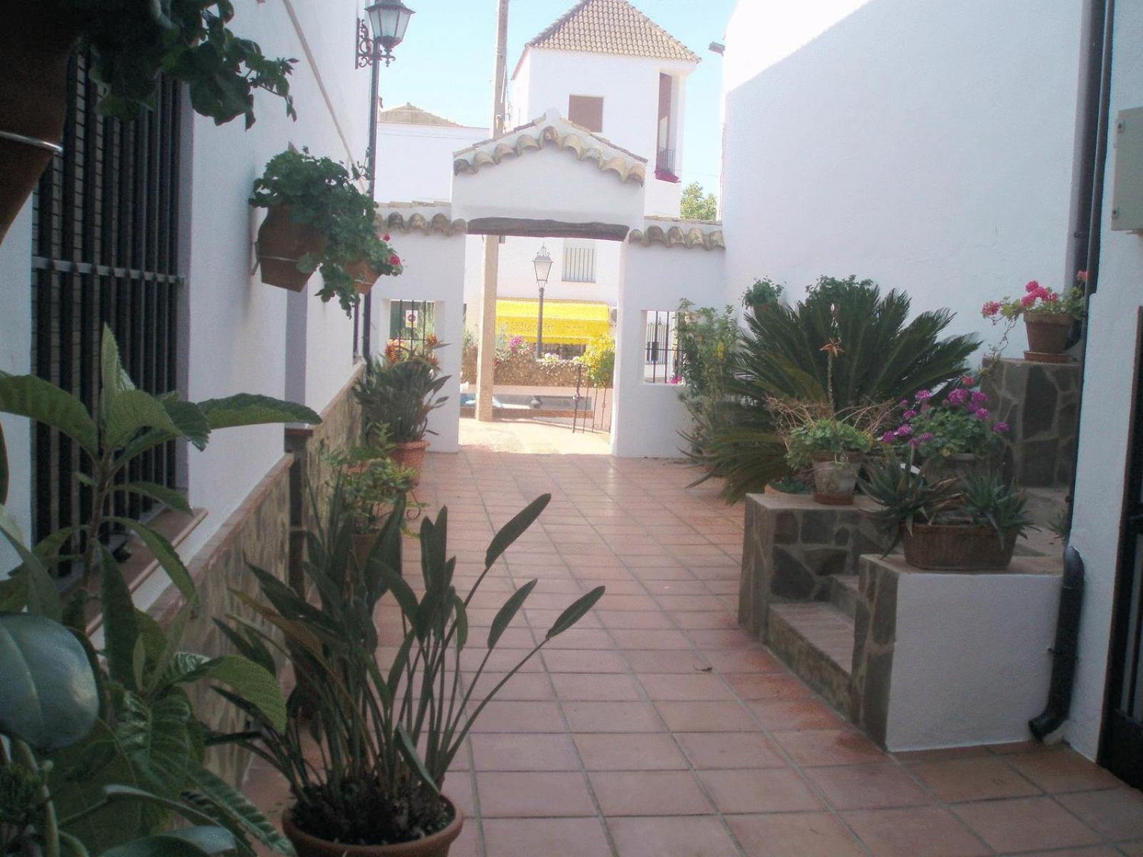 Hotel Enrique Calvillo El Bosque Buitenkant foto